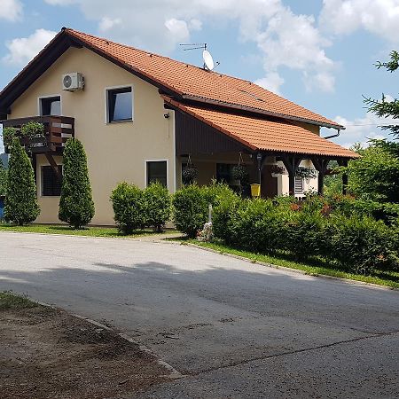 House Petra Apartment Rakovica Luaran gambar