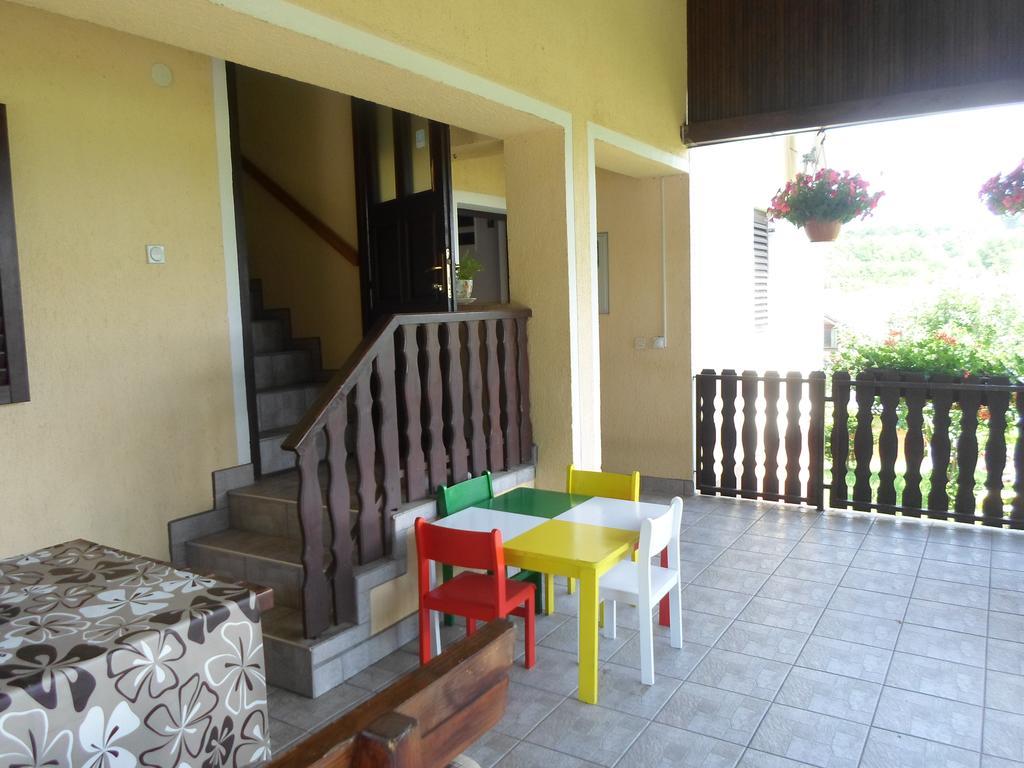 House Petra Apartment Rakovica Luaran gambar