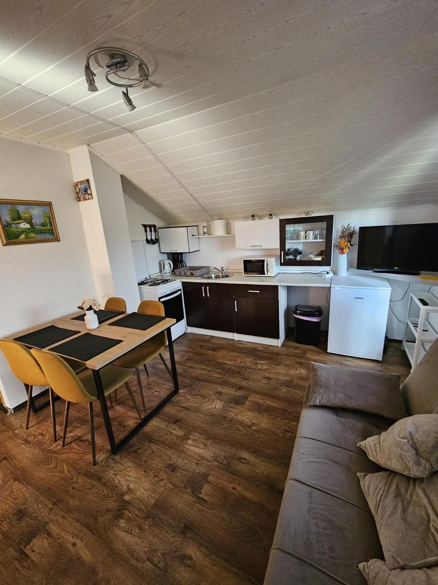 House Petra Apartment Rakovica Luaran gambar
