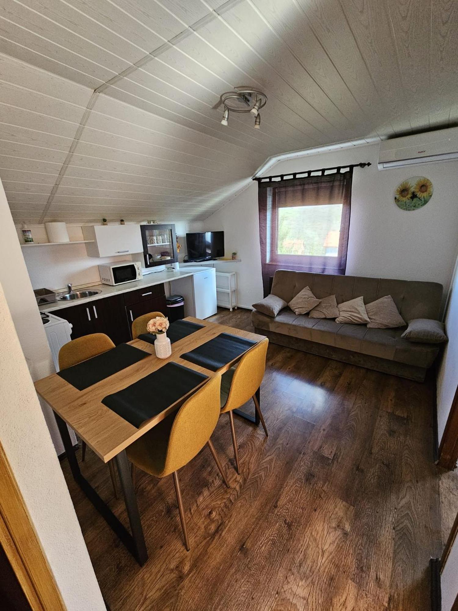 House Petra Apartment Rakovica Luaran gambar