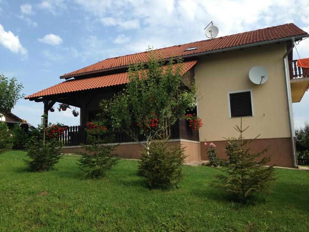 House Petra Apartment Rakovica Luaran gambar